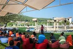 Sohbet Ederek Öğrenme: Bilgiyi Paylaşmanın 5 Yolu